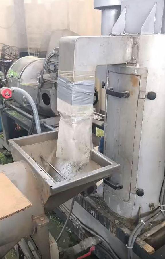 Used TECNOVA 90 mm. 37 L/D degassing+screenchanger+WR pelletizer