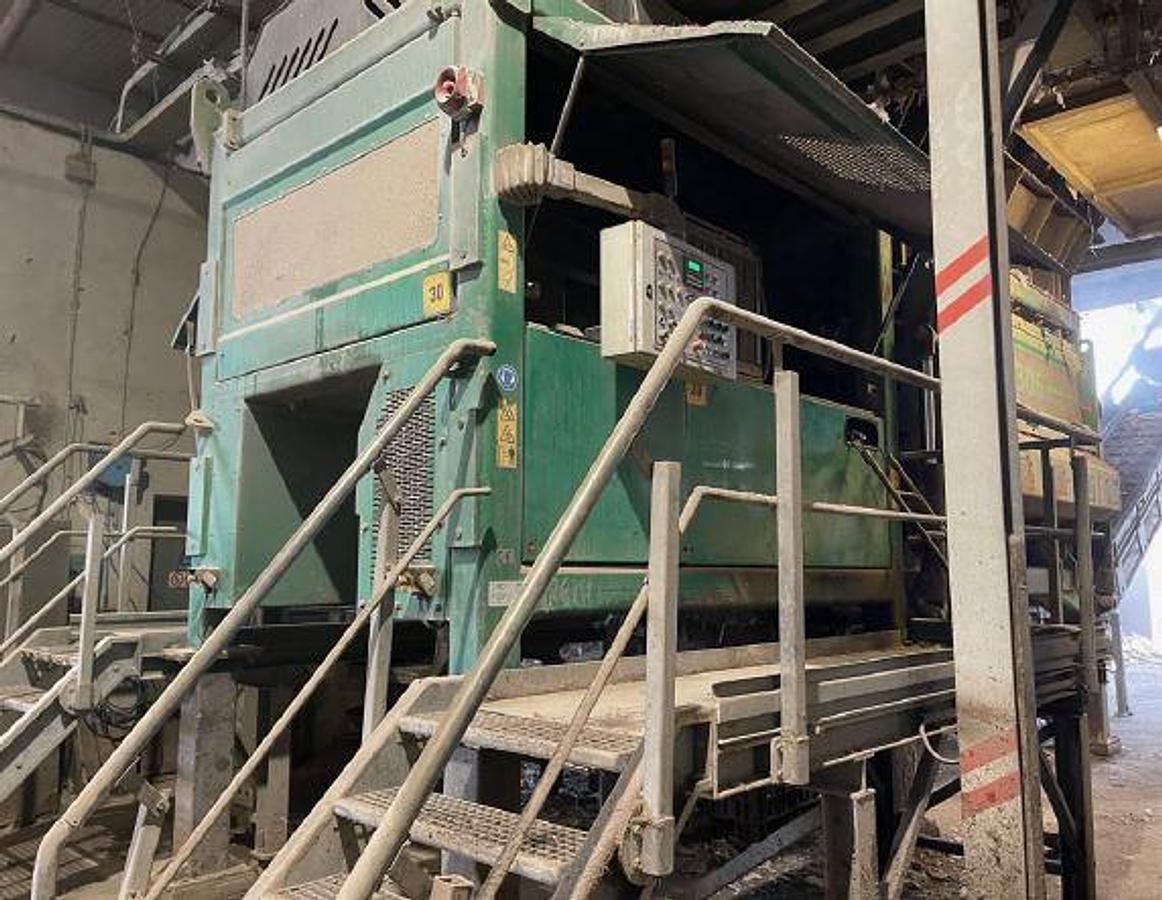 Used 2012 DOPPSTADT dual shaft shredder DW 306 Ceron