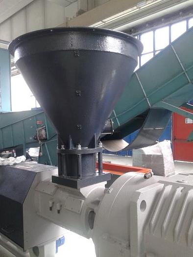 crammed-feeder-for-extruder-new-machine.