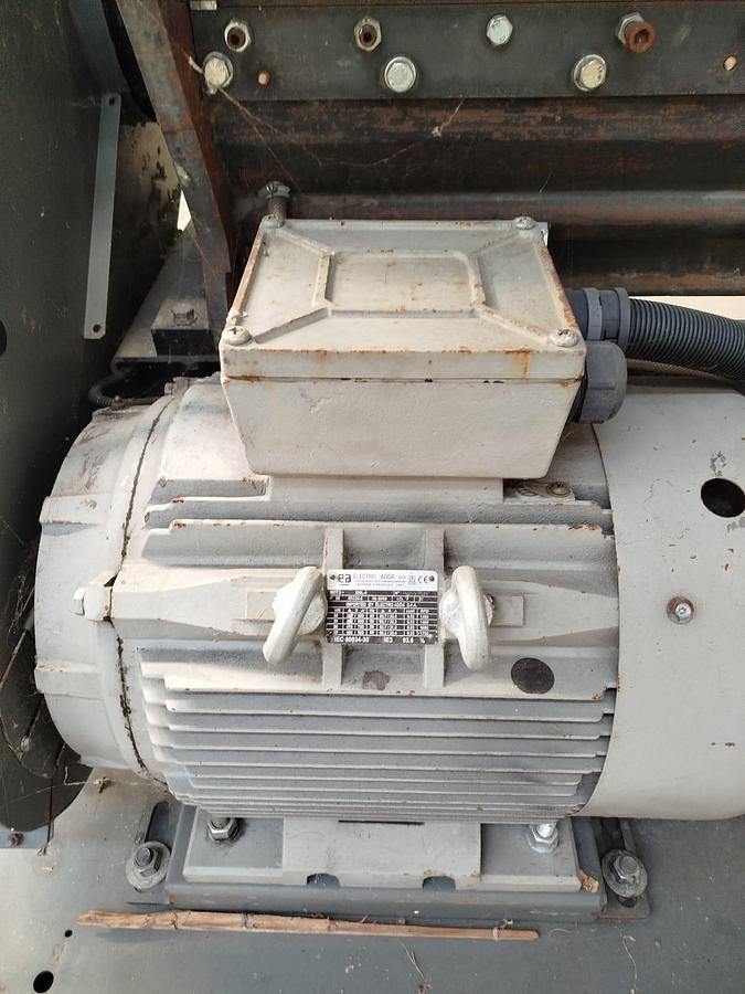 Refurbished TRIA GRANULATOR XT 9042 900 mm 30 kw