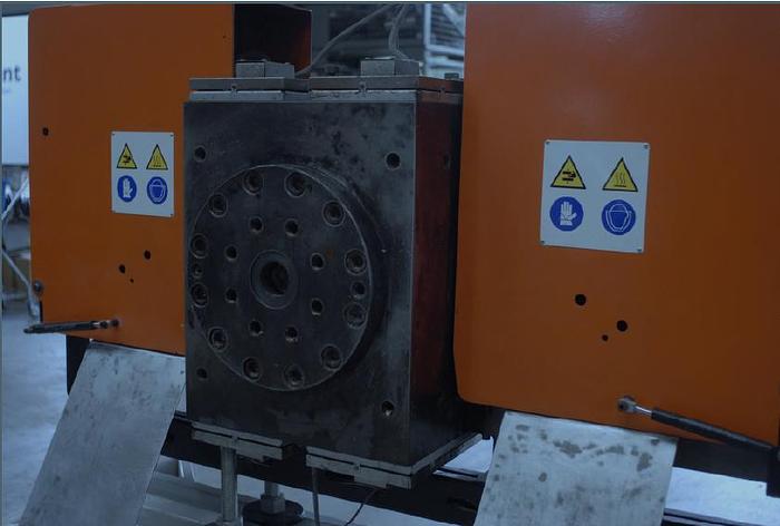 Refurbished BD PLAST SCREENCHANGER 250 mm. Ref.LRN100