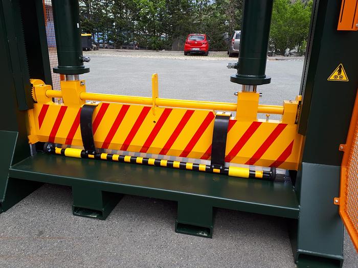 GUILLOTINE REEL SPLITTER 2.500x1.250 mm. 9 kw 35 T