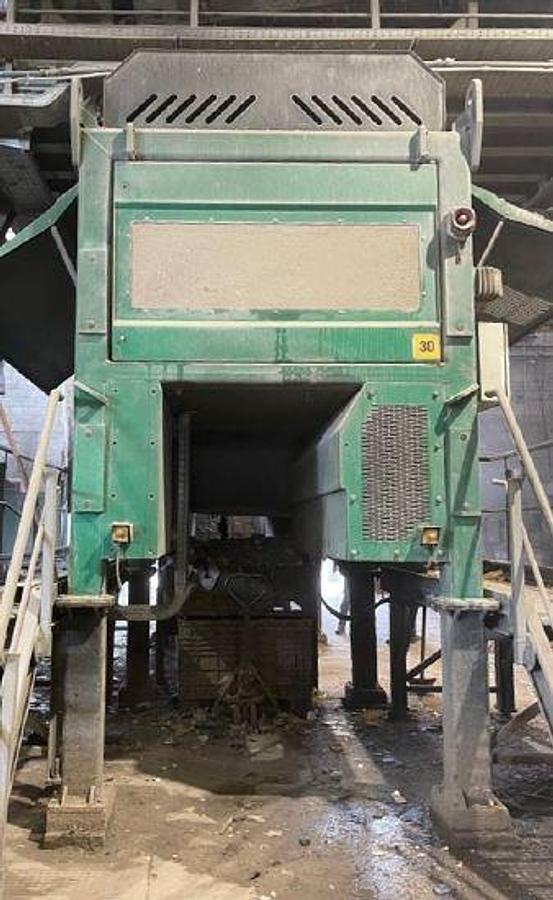 Used 2012 DOPPSTADT dual shaft shredder DW 306 Ceron