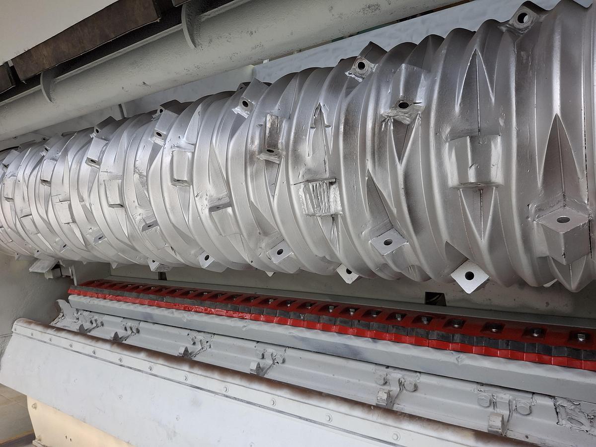 Refurbished vecoplan vaz 2500 HiTorque MNF-T 247 kw or 203 kw drive top ram reconditioned - Atex