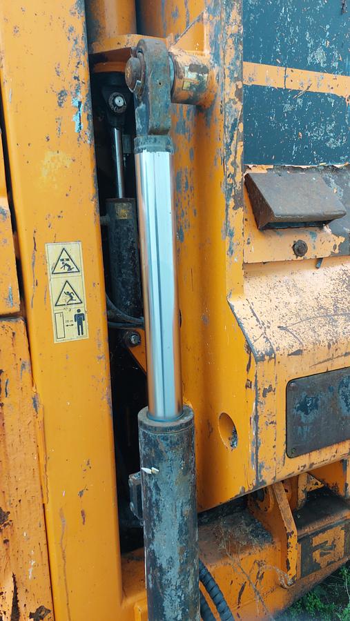 Used DOPPSTADT single shaft shredder DW 306 Ceron