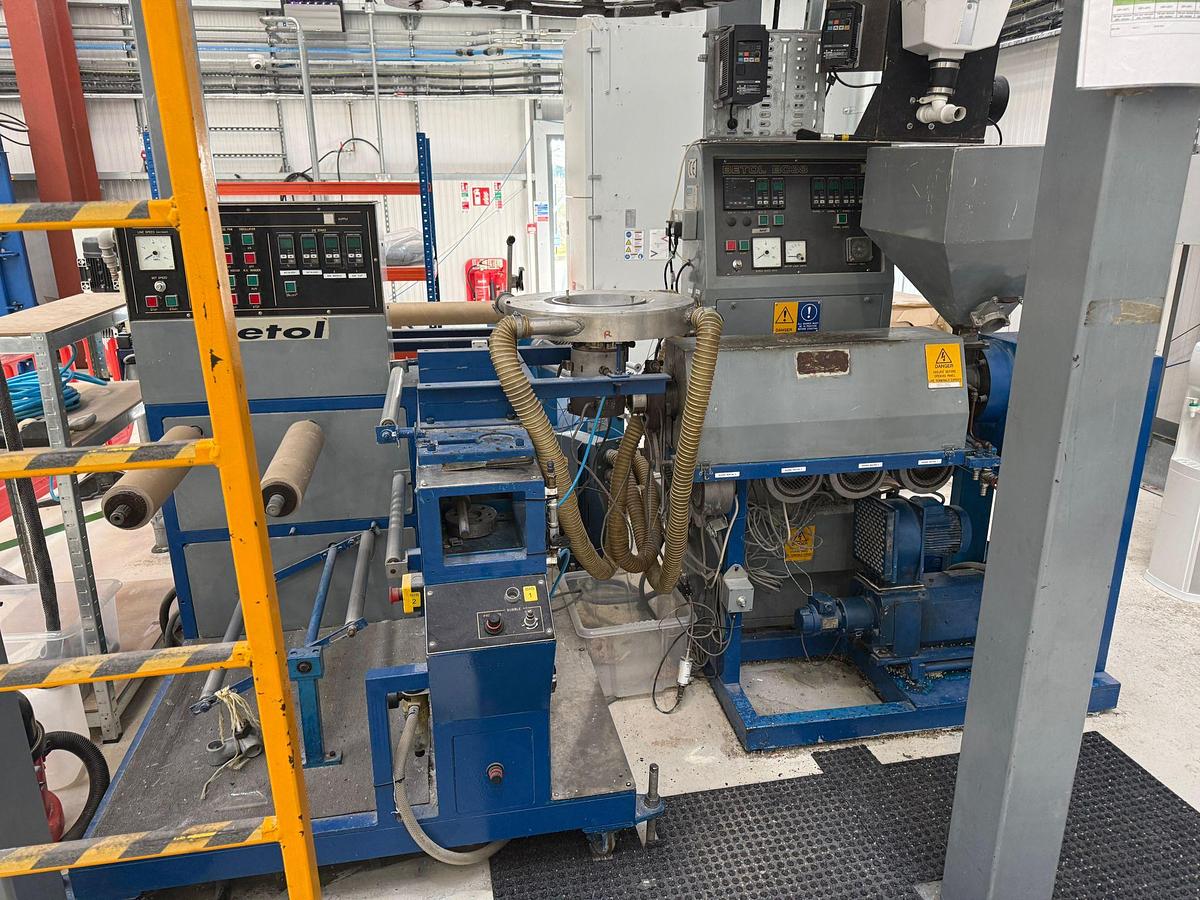 Used BETOL Lab film extruder 