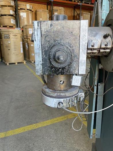 Used SINGLE SCREW EXTRUDER 60 mm 35 LD strand