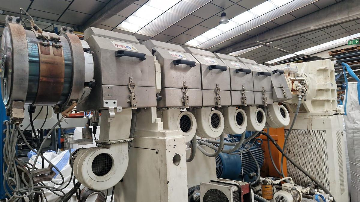 Used 2003 UNION Sheet extrusion line 1.500 mm wide 130 mm.screw Ø