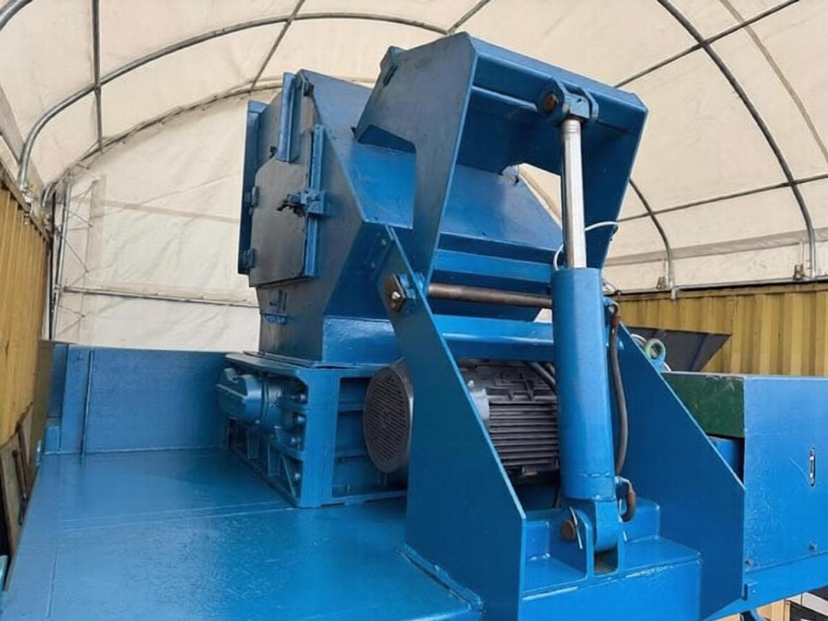 Refurbished 2008 SATRIND K8/25 800 mm. 18,5 kW with vertical ram