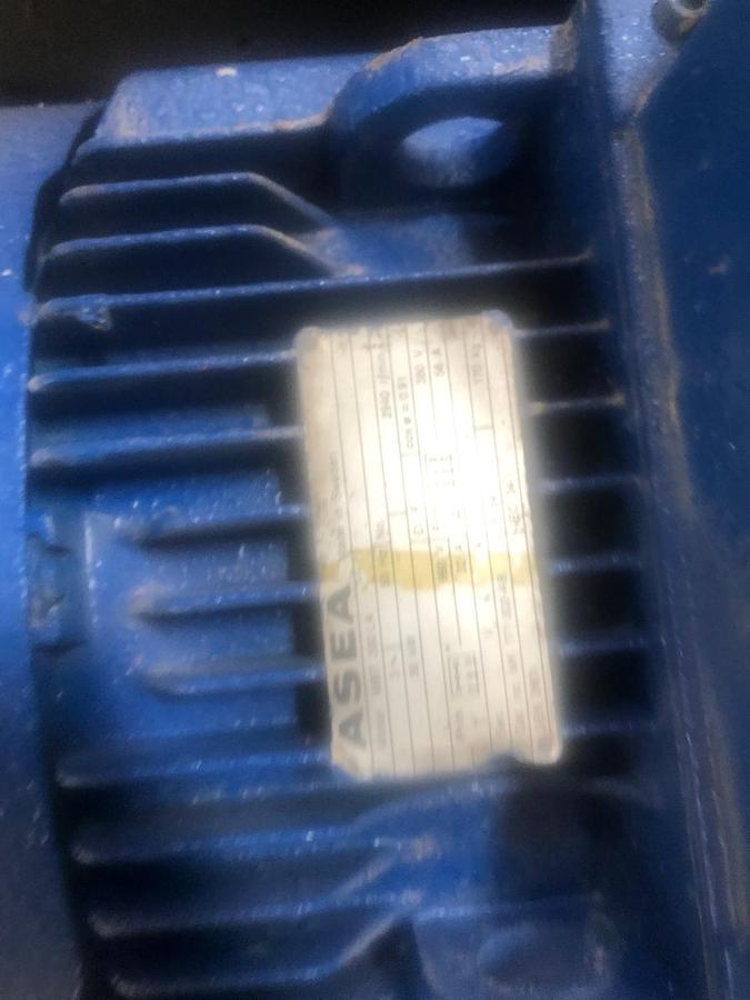 Used MOLINARI GRANULATOR 1200 mm.75 kw STAGGERED CUT