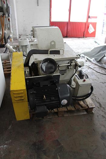 Refurbished HERBOLD SMALL GRINDER 30-50 SML 11 kw