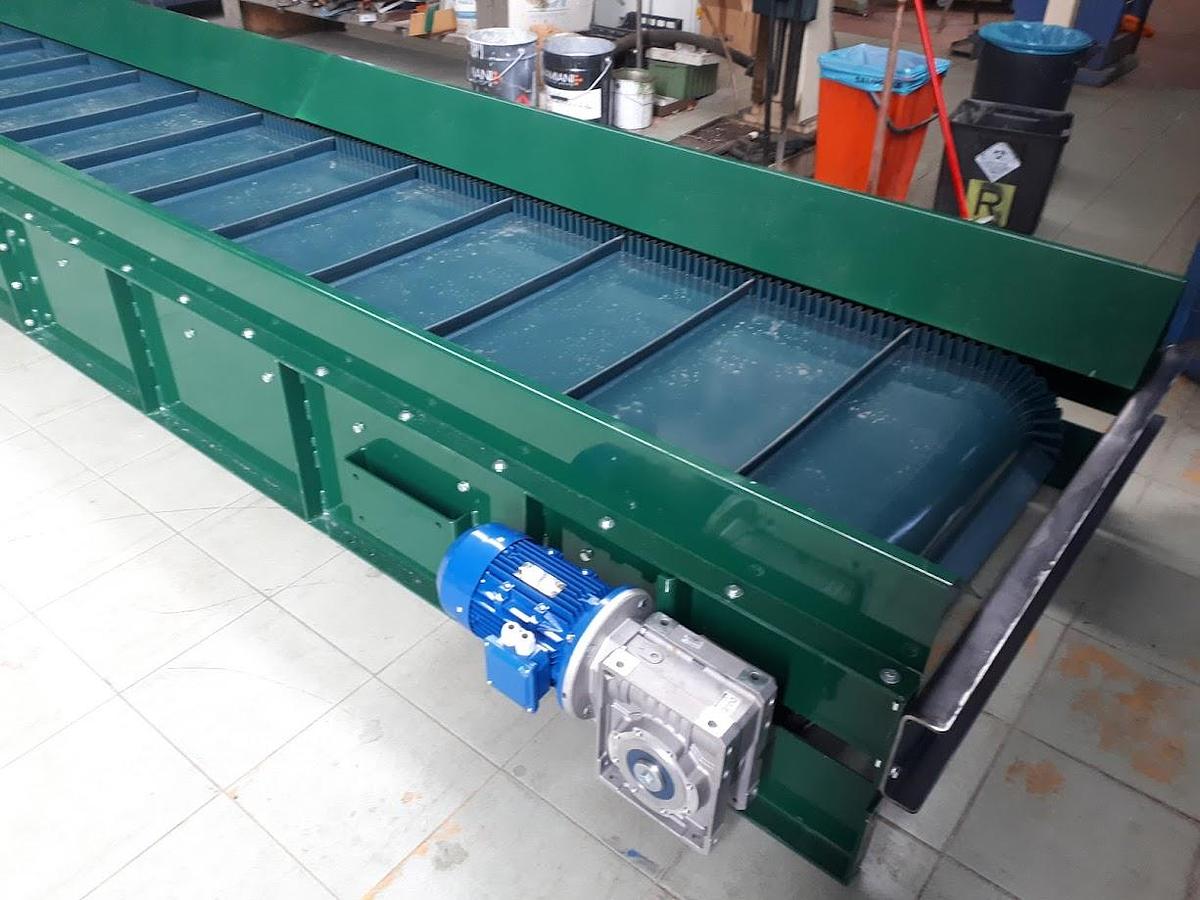 CONVEYOR BELTS, rubber, PVC, shutter type