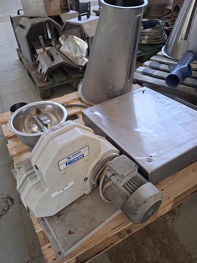 Refurbished COMAC EBC60 co-rotating 60 mm diam. 42 L/D