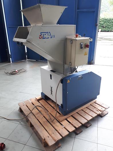 Refurbished TRIA GRANULATOR 42-20 400 mm.4 kw