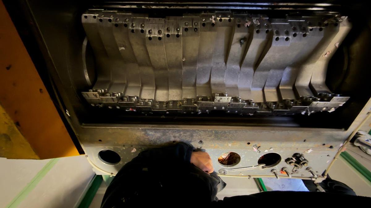 Used MOLINARI GRANULATOR 1200 mm.75 kw STAGGERED CUT