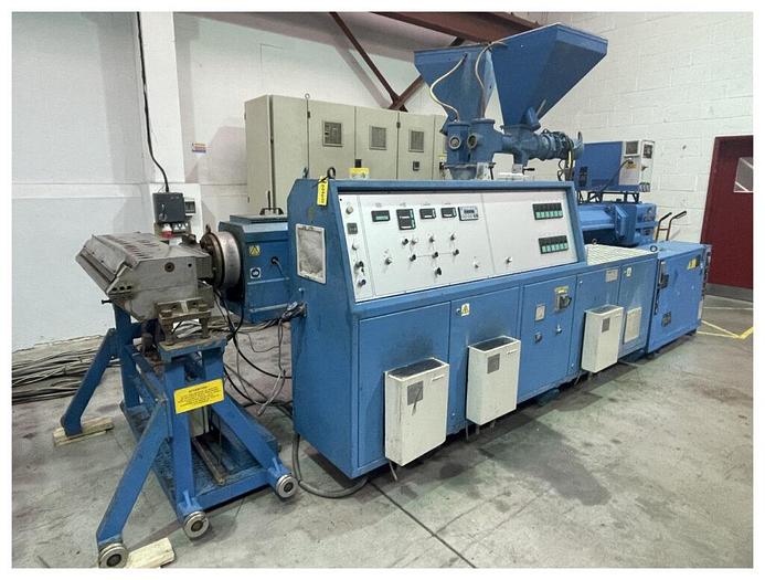 Used AMUT TWIN SCREW PVC SHEET LINE 1000 mm. 250 kg/h Ref.TX122