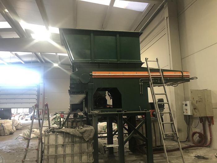 Used VECOPLAN VAZ 1600 M.