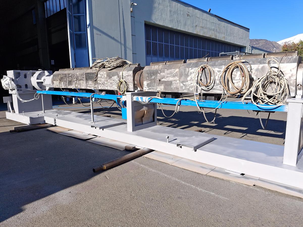 Refurbished extruder 160 mm. 50 LD 2x degassing with  energy saving IR heaters