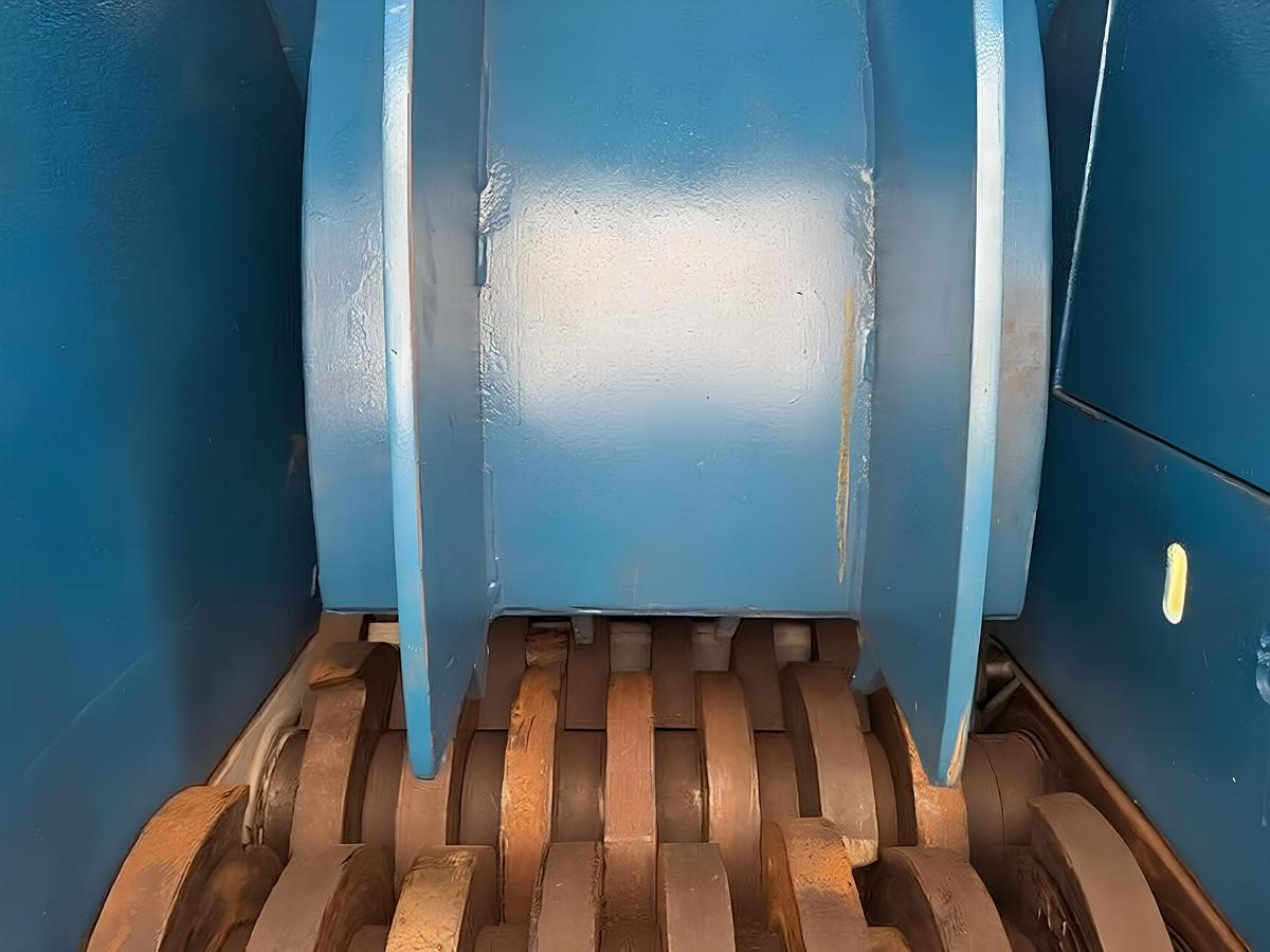 Refurbished 2008 SATRIND K8/25 800 mm. 18,5 kW with vertical ram