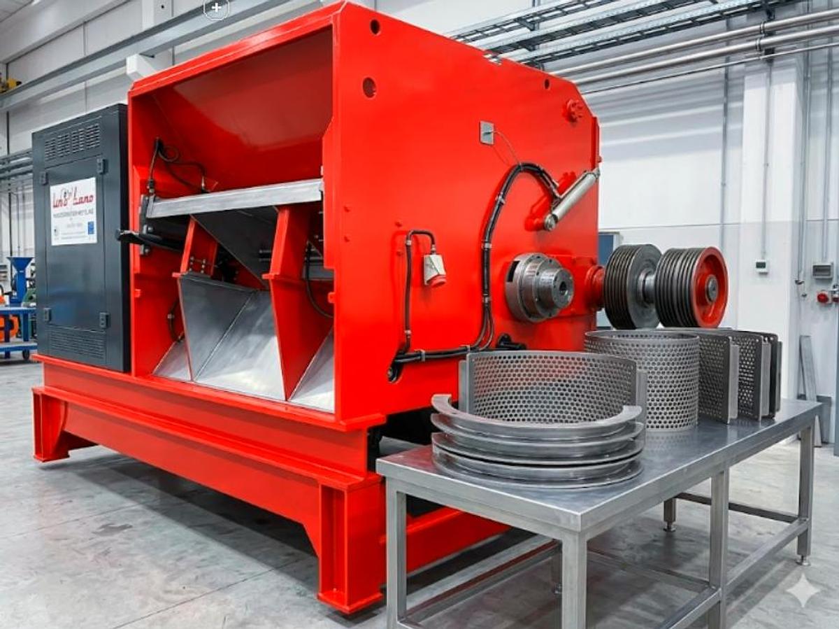 Refurbished BANO SINGLE SHAFT SHREDDER 1800 mm.132 kw fully reconditioned