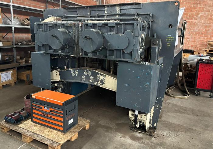 Refurbished VECOPLAN VNZ 3000 TWIN SHAFT 264 KW