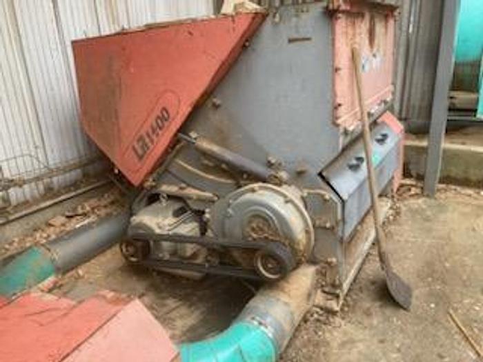 Used UNTHA SINGLE SHAFT USED SHREDDER 1400 mm. 60 kW