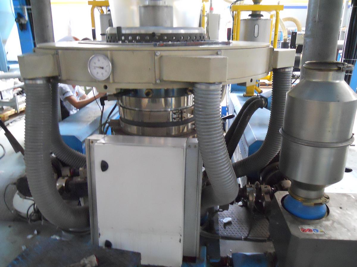 Used EXTRUDER GHIOLDI s.55-75-55, d.300, w.1700 mm.