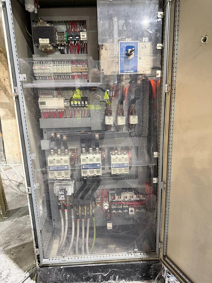 Used COSTARELLI 1300 mm fully automatic agglomerator complete with loading belt and collection hopper