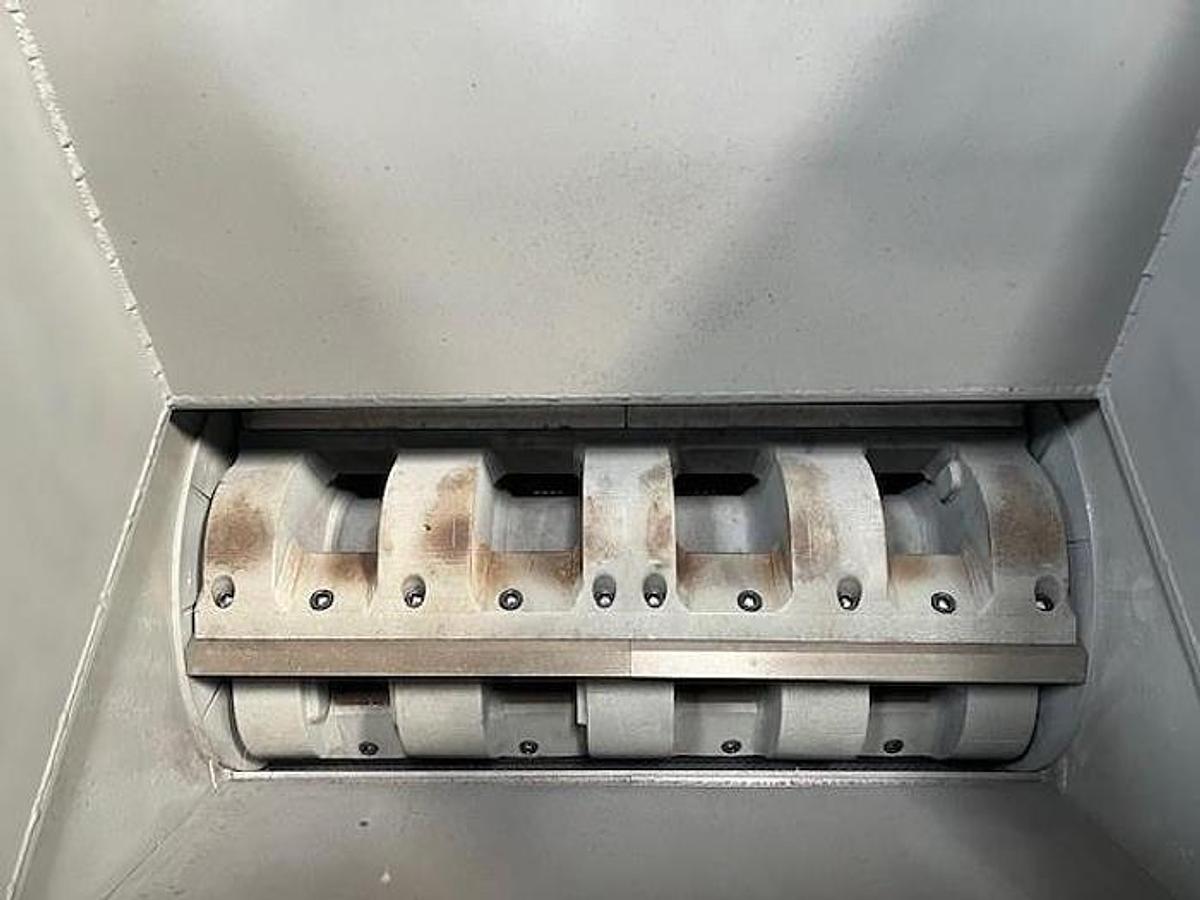 Refurbished TRIA heavy duty 120/180  160 kw 7 knives