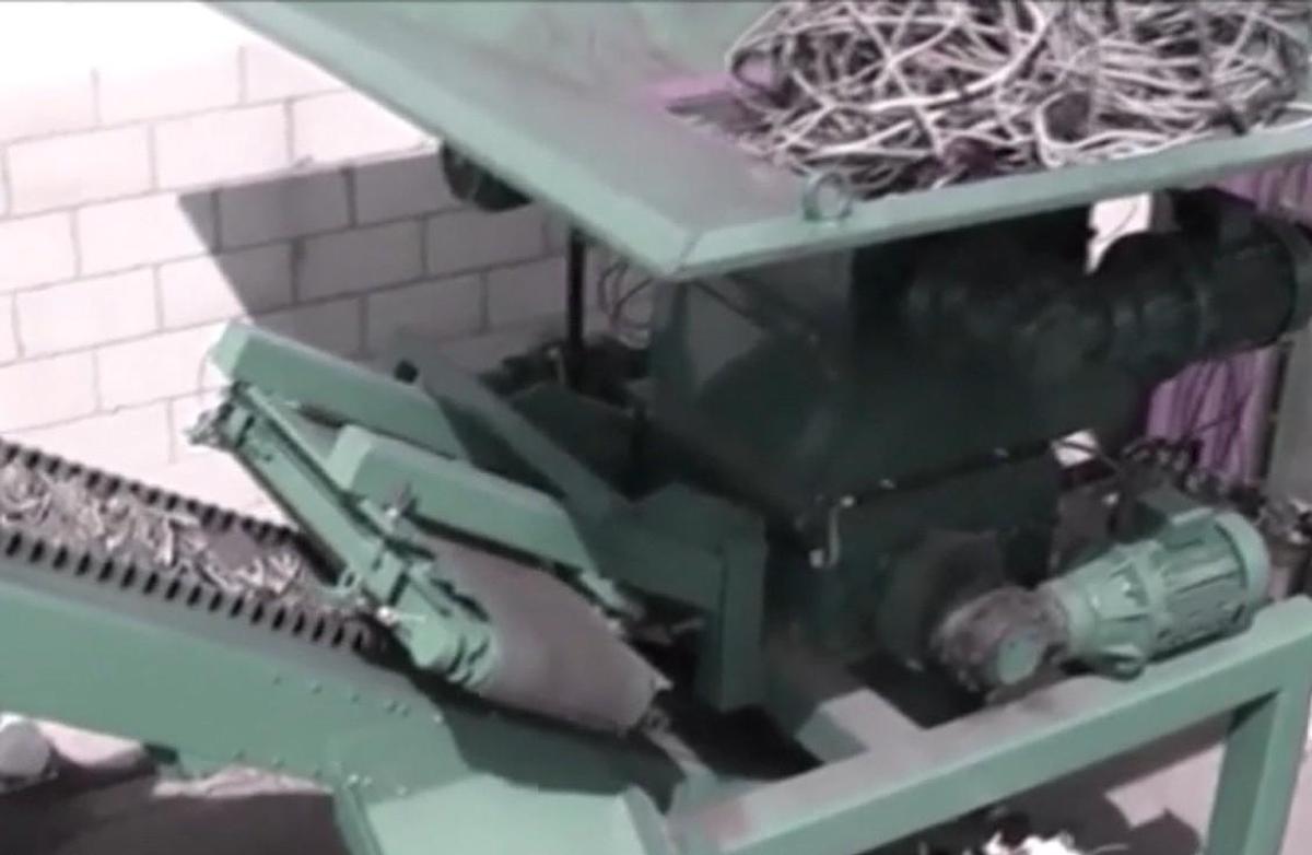 EUROPEAN DUAL SHAFT SHREDDERS for CABLES