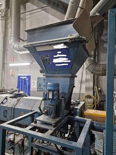 Used 1997 MARIS 2 X 92 mm. 40 L/D 2 degasing pumps