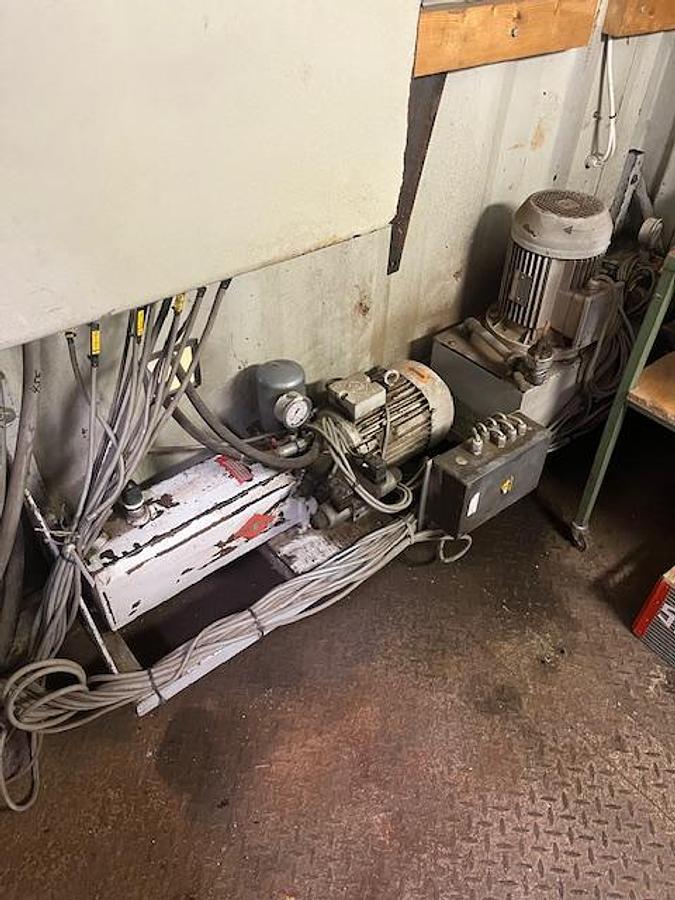 Refurbished 2000 VECOPLAN VAZ 145/135