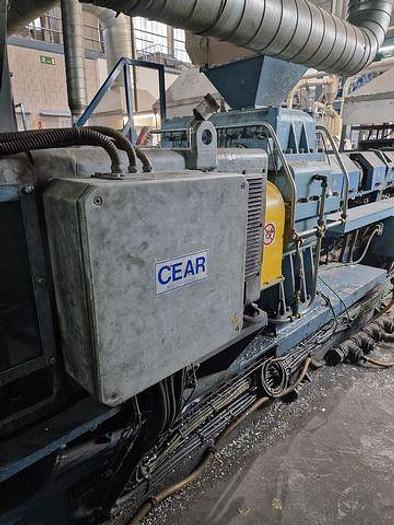 Used 1997 MARIS 2 X 92 mm. 40 L/D 2 degasing pumps