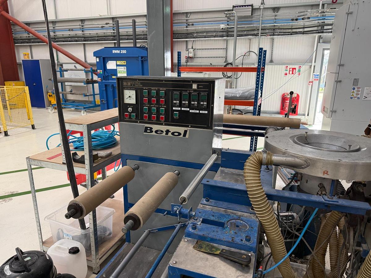 Used BETOL Lab film extruder 