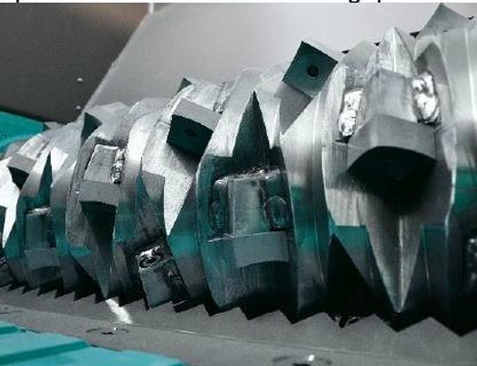 SINGLE SHAFT SHREDDER 600 mm.22 kw