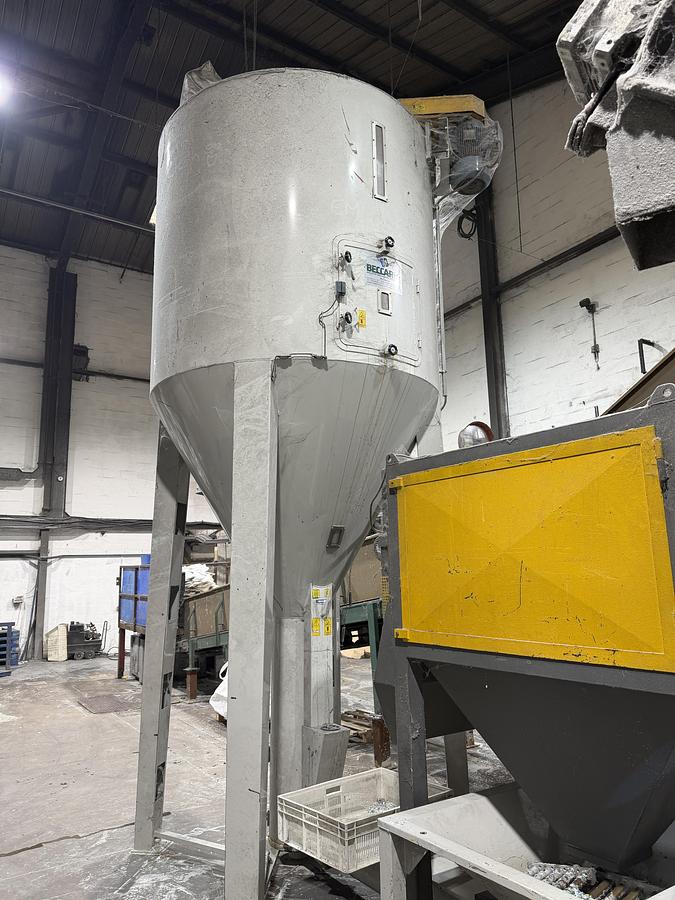 Used 2006 COSTARELLI 1300 mm agglomerator complete with loading belt and collection hopper