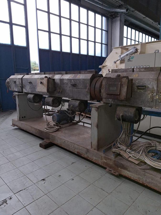 Refurbished extruder 160 mm. 50 LD 2x degassing with  energy saving IR heaters