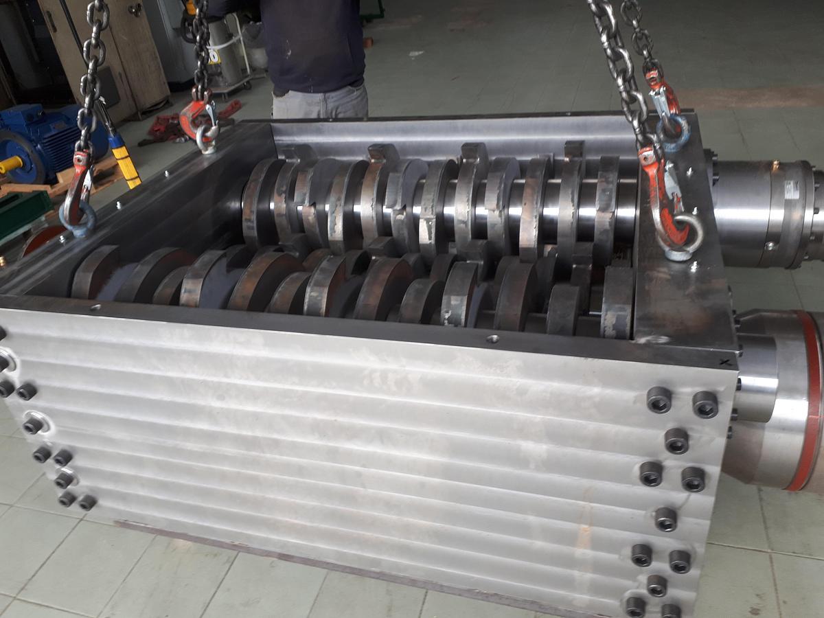ALL PURPOSE STURDY SHREDDER 1.500 mm 2x45 + 2 x 22 kw