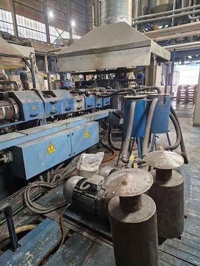 Used 1997 MARIS 2 X 92 mm. 40 L/D 2 degasing pumps