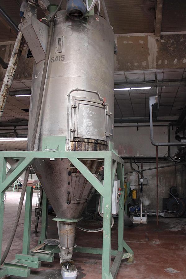 Used 2009 ITALIAN single screw washer for plastics