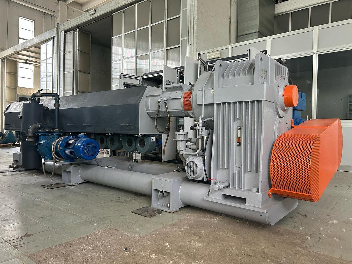 Used USED TECNOVA EXTRUSION LINE 130 mm.500-600 kg/h