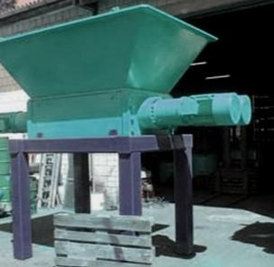 DUAL SHAFT SHREDDER 1350 88 kw