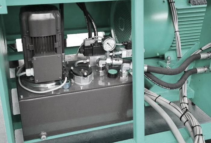 SINGLE SHAFT SHREDDER 1.500 mm 90 kW