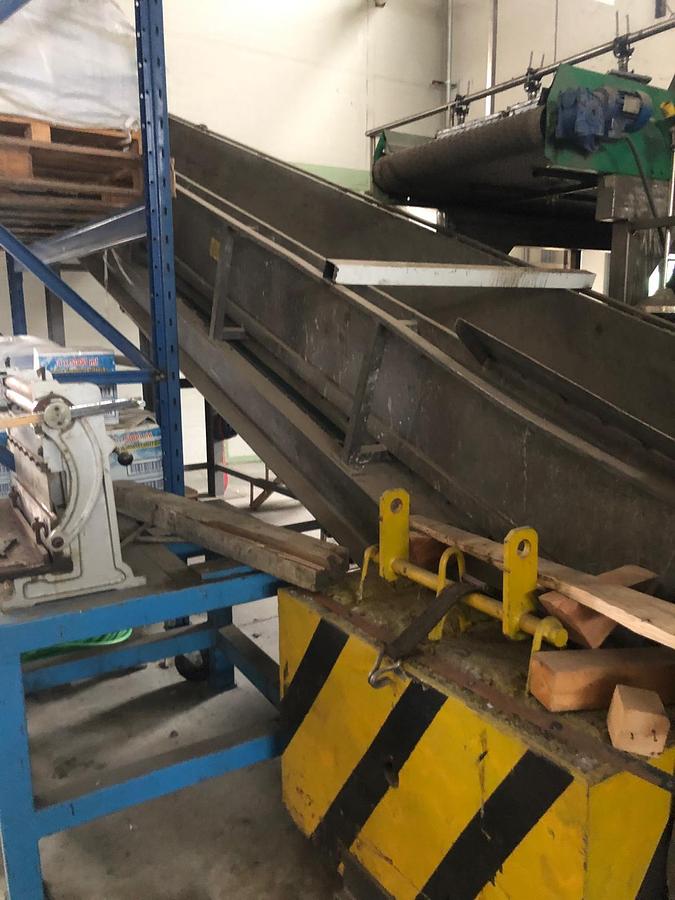 Used MOLINARI GRANULATOR 1200 mm.75 kw STAGGERED CUT