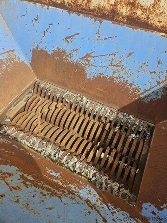 Used DUAL SHAFT SHREDDER 1.200 x 600 mm 22 kW