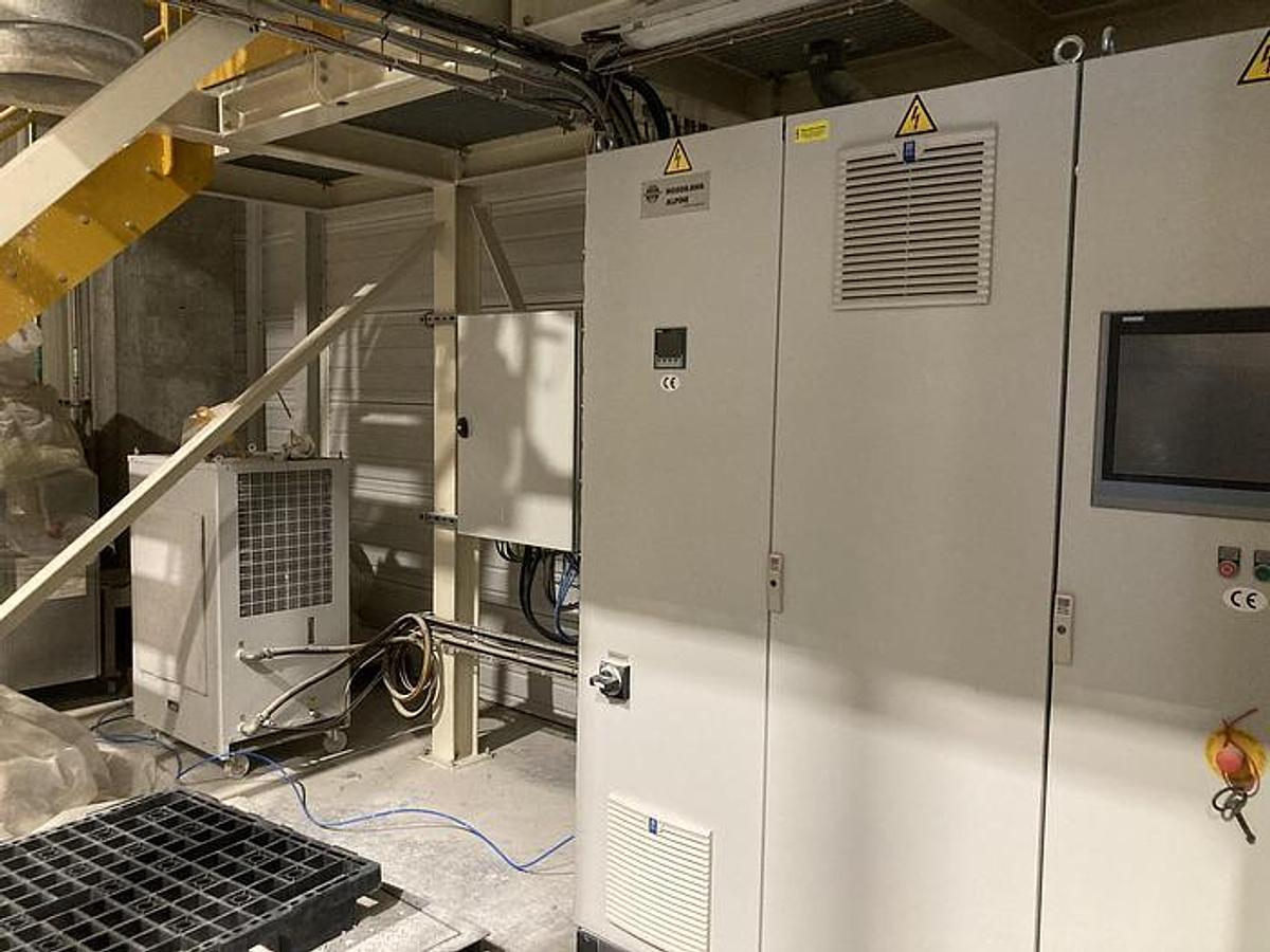 Used HOSOKAWA ALPINE PULVIS PULVERIZER for AL and more - as new