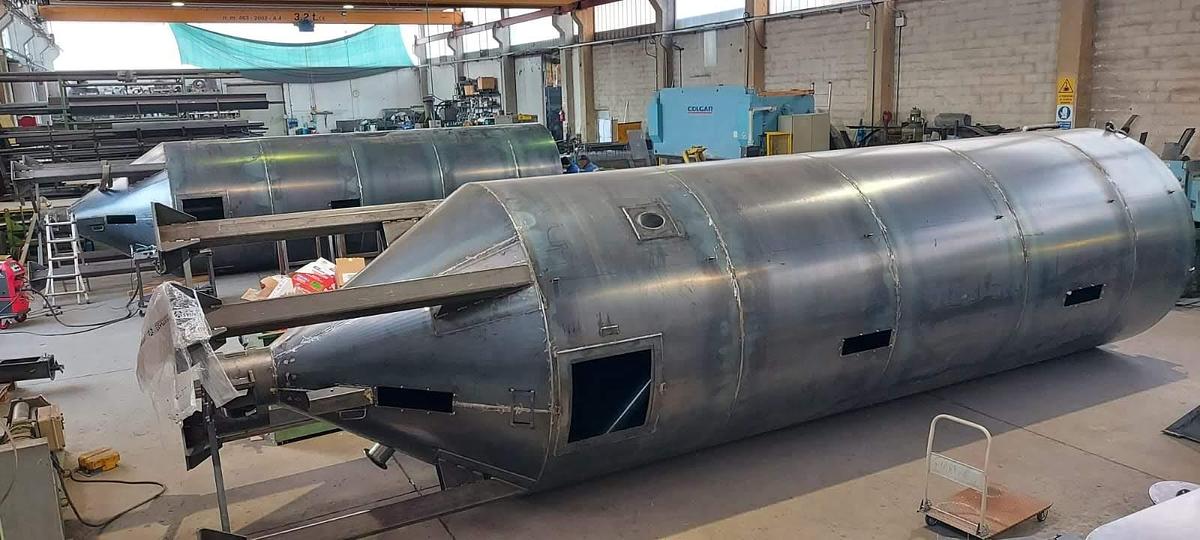 mixer vertical crossed miixing  40000 lt