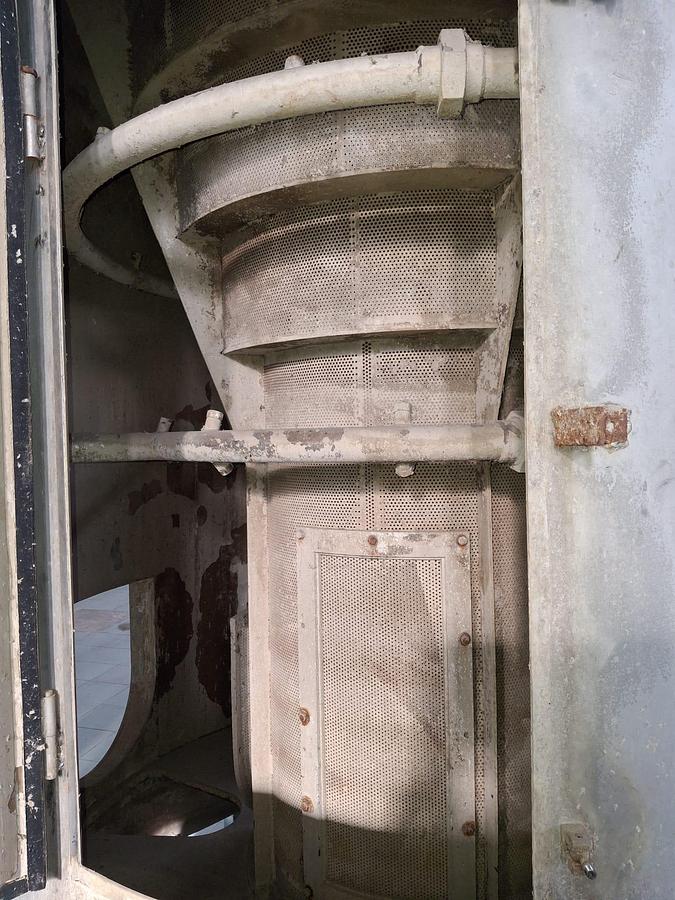 Used AMUT CENTRIFUGAL DRYER