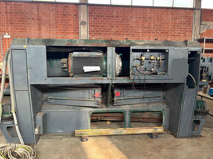 Refurbished VECOPLAN TWIN SHAFT SHREDDER 220 KW VNZ 3000 double-rotor shredder