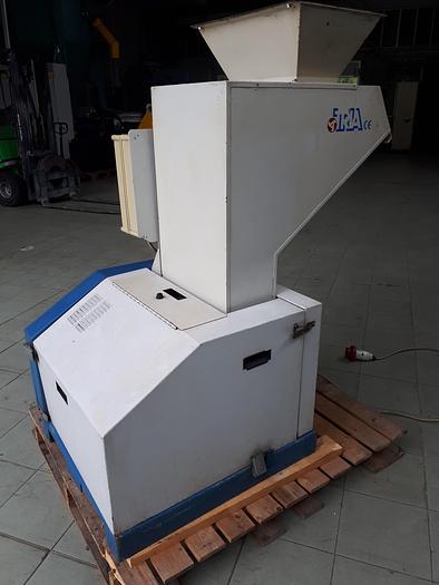 Refurbished TRIA GRANULATOR 42-20 400 mm.4 kw
